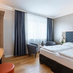 Plaza Rieker Hauptbahnhof 3*, Stuttgart Tyskland